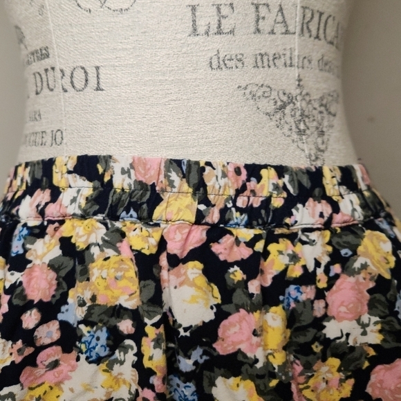 Vero Moda Floral Maxi Skirt - Picture 4 of 10